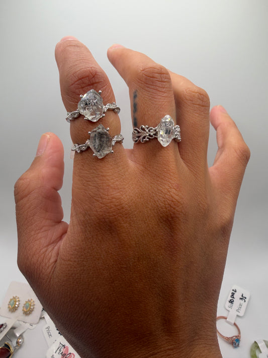 FREE FORM CRYSTAL