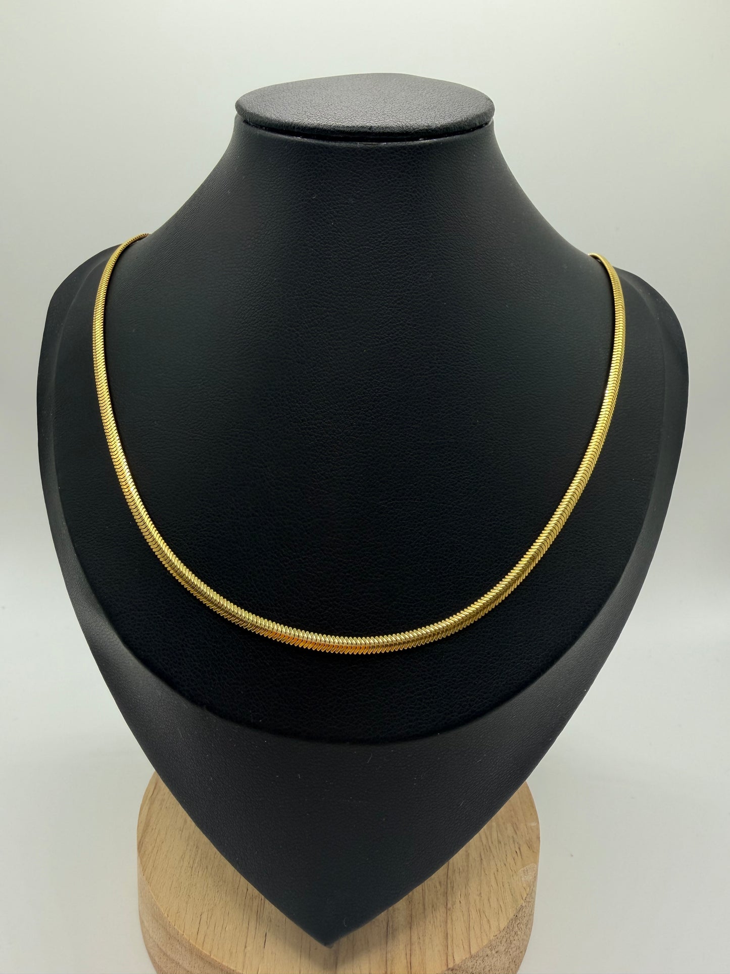 18ct herringbone 18inches